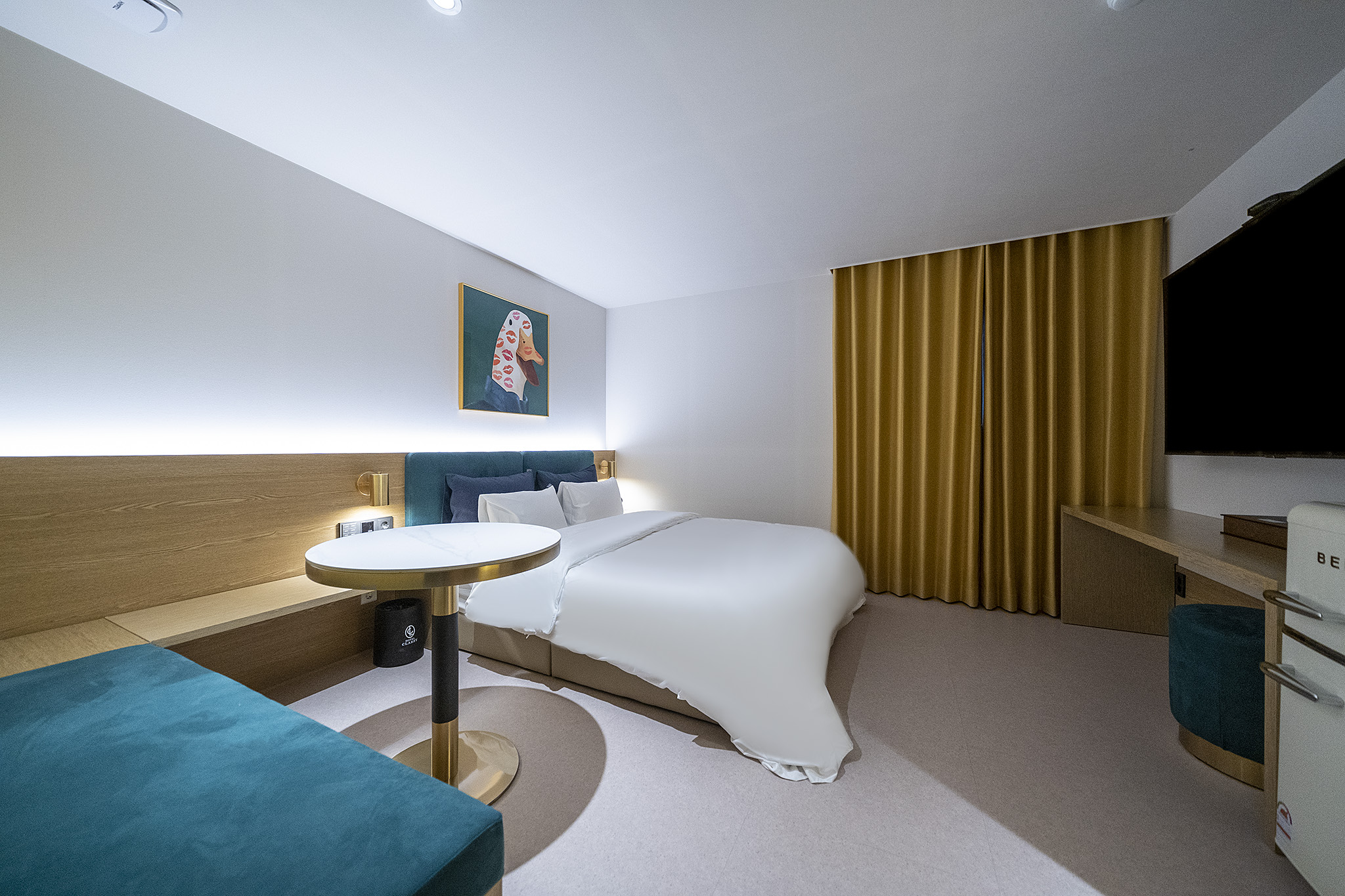 room detail thumbnail 0