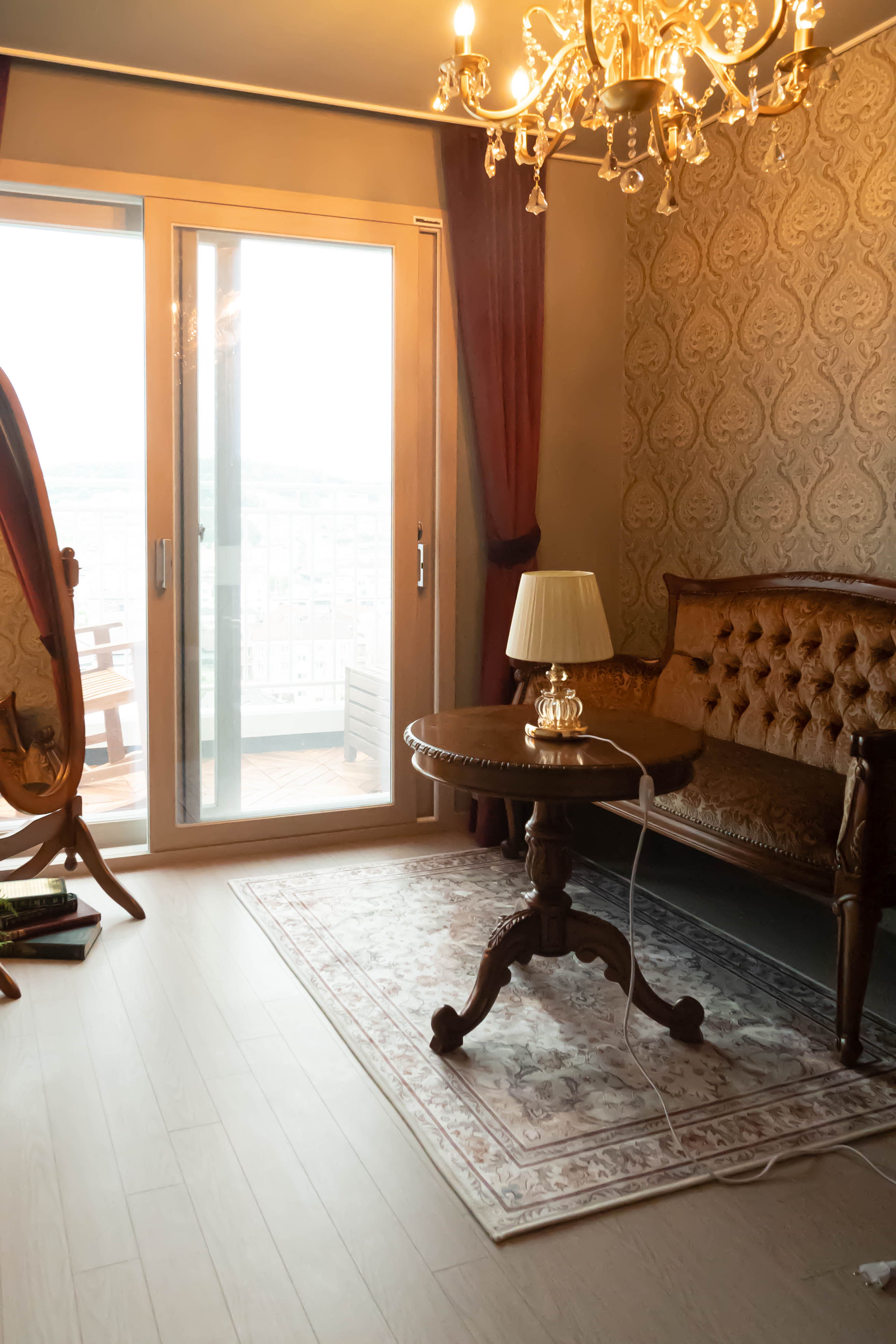 room detail thumbnail 2