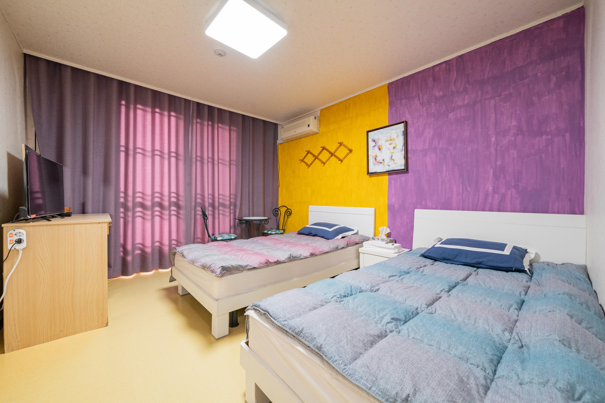 room detail thumbnail 0