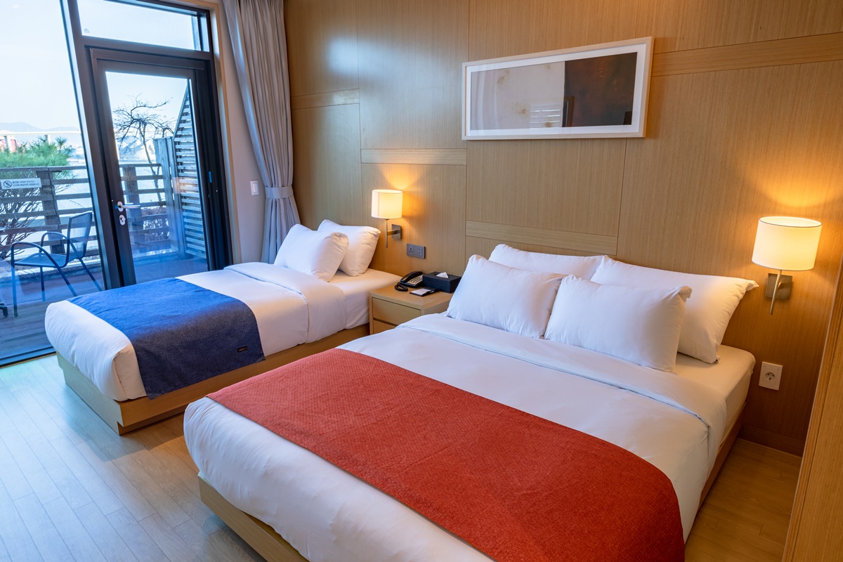 디럭스 발코니 트윈(해돋이뷰 특가, 오션뷰) 해돋이뷰 특가