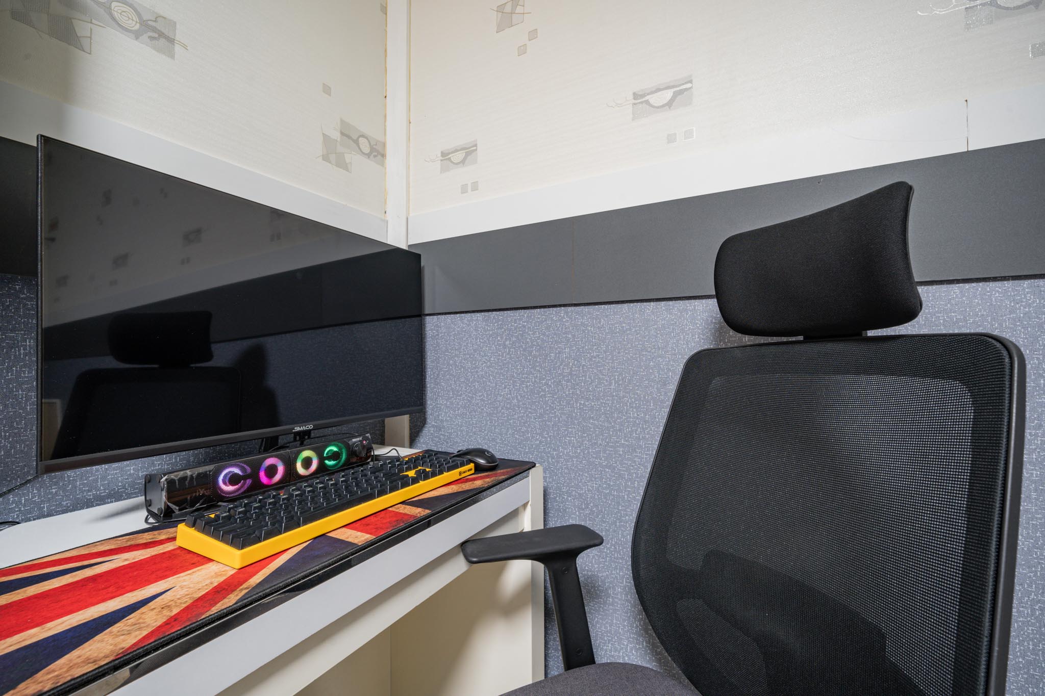 room detail thumbnail 1