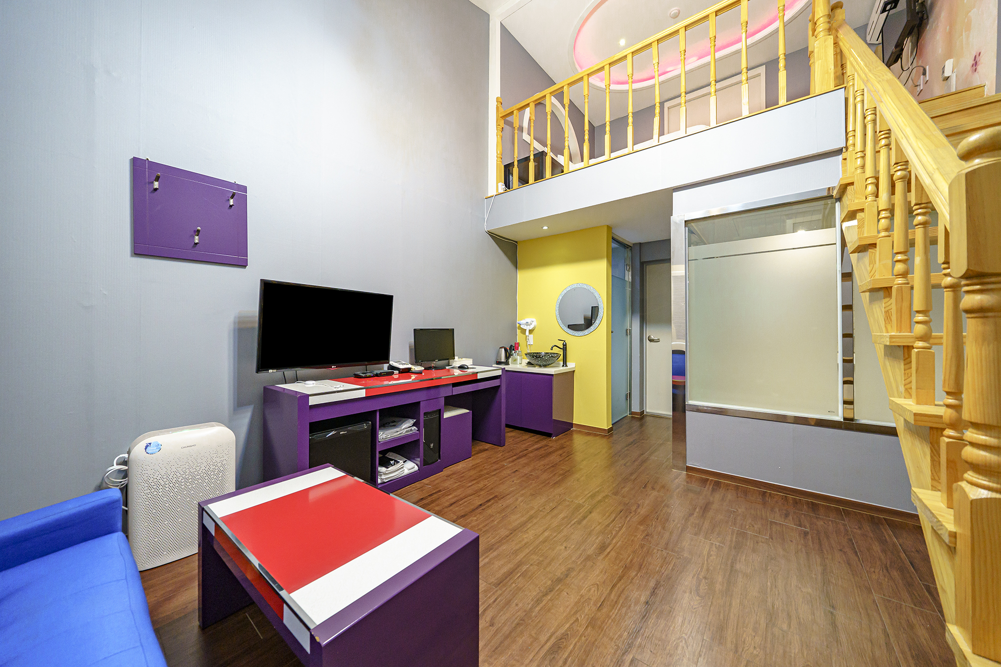 room detail thumbnail 0