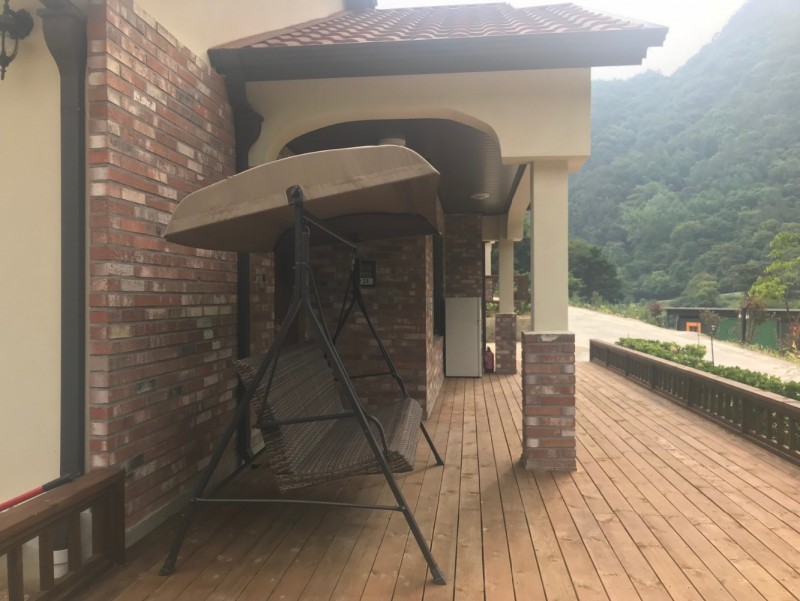 https://yaimg.yanolja.com/v5/2023/01/26/17/63d2b1bf537b85.29592378.jpg