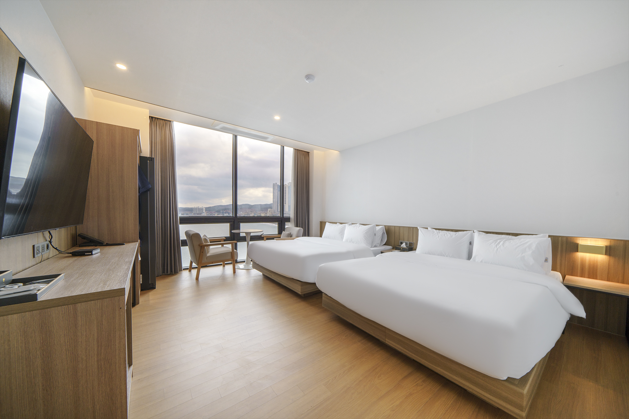 패밀리 트윈 에메랄드 오션뷰(더블+더블,에어드레서, 넷플릭스(개인계정))