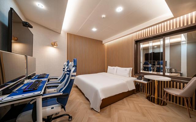 부산 하단 E 팰리스 호텔