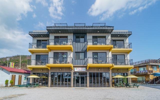 부안 모항크리스탈펜션