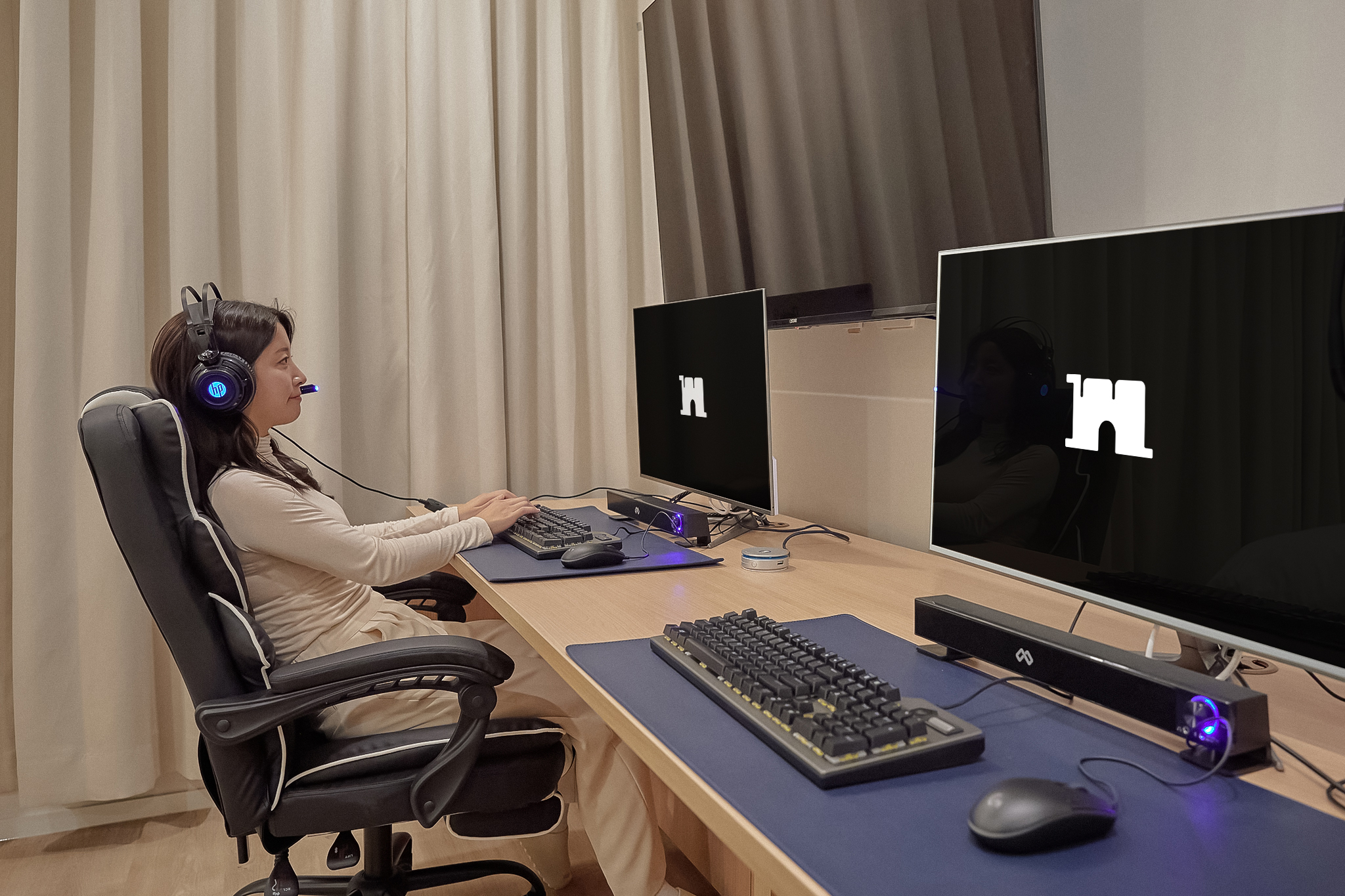 room detail thumbnail 1