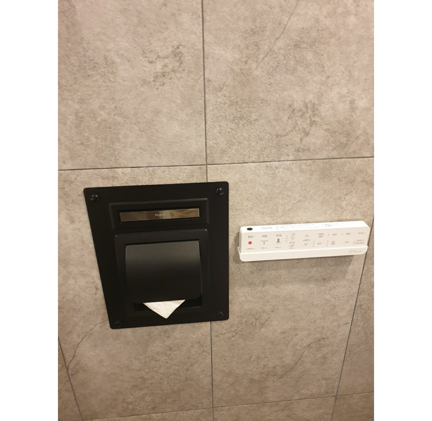 https://yaimg.yanolja.com/v5/2023/04/03/15/642af1661551c7.01170326.jpg