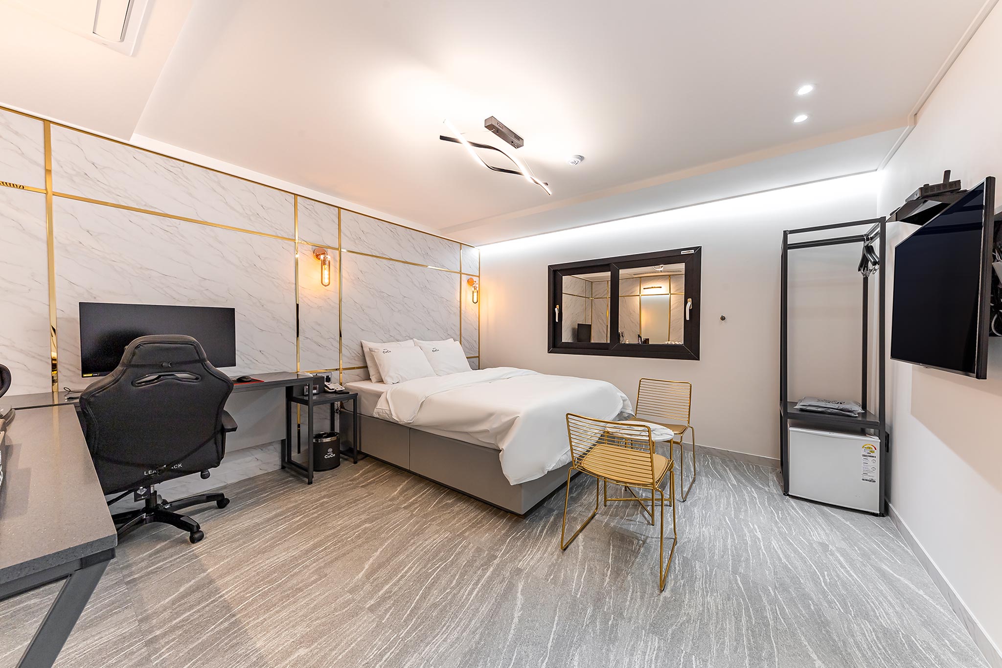 군산 HOTEL CoCo(호텔 코코) 객실