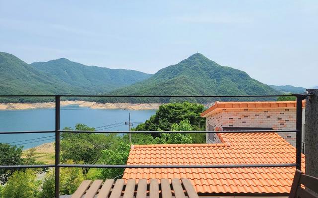 충주 낭만스케치펜션