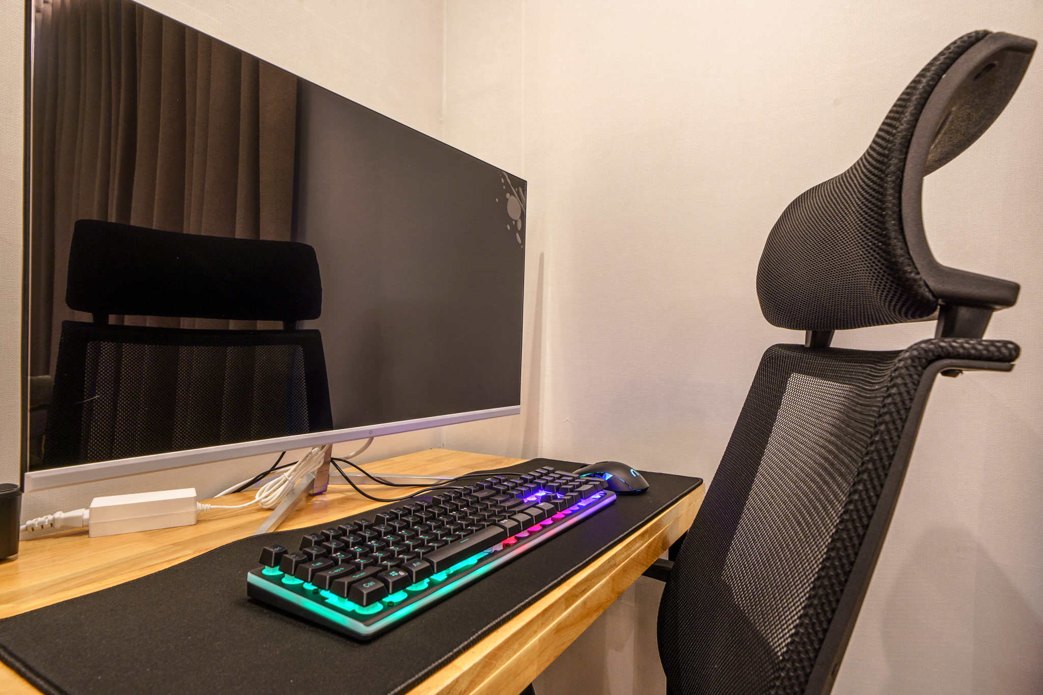 room detail thumbnail 2