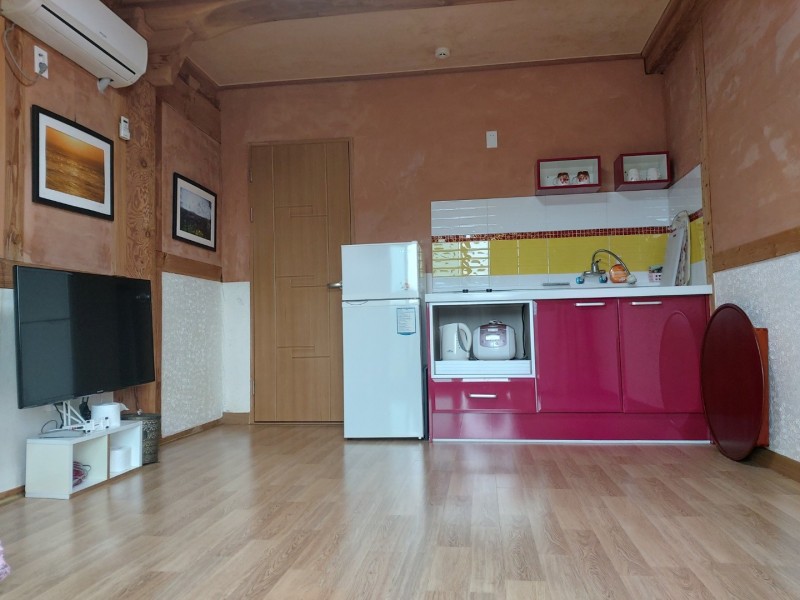 https://yaimg.yanolja.com/v5/2023/06/04/19/647cea82090899.15675283.jpg