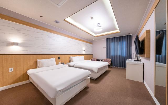 영광 더원 호텔