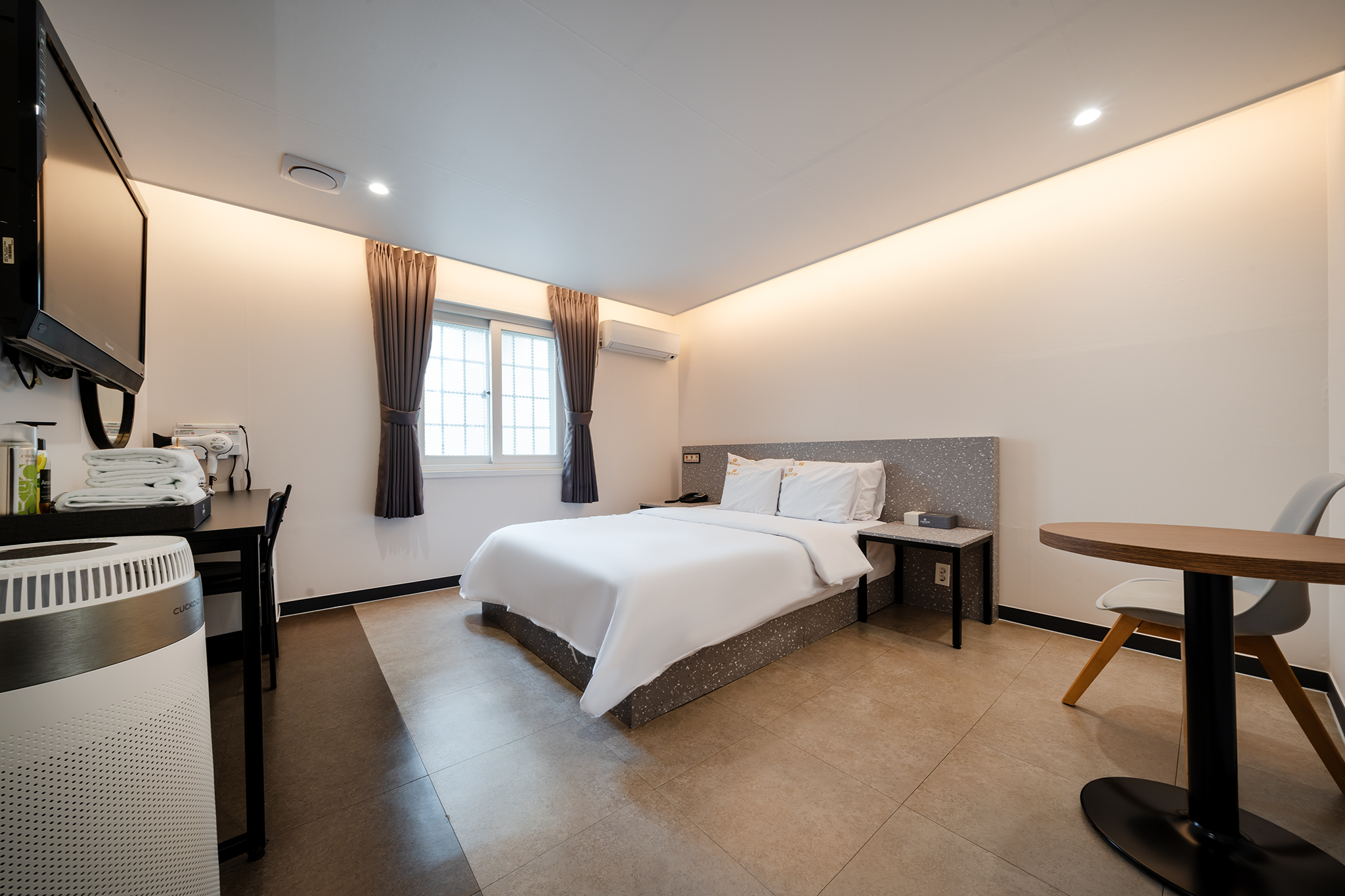 room detail thumbnail 0