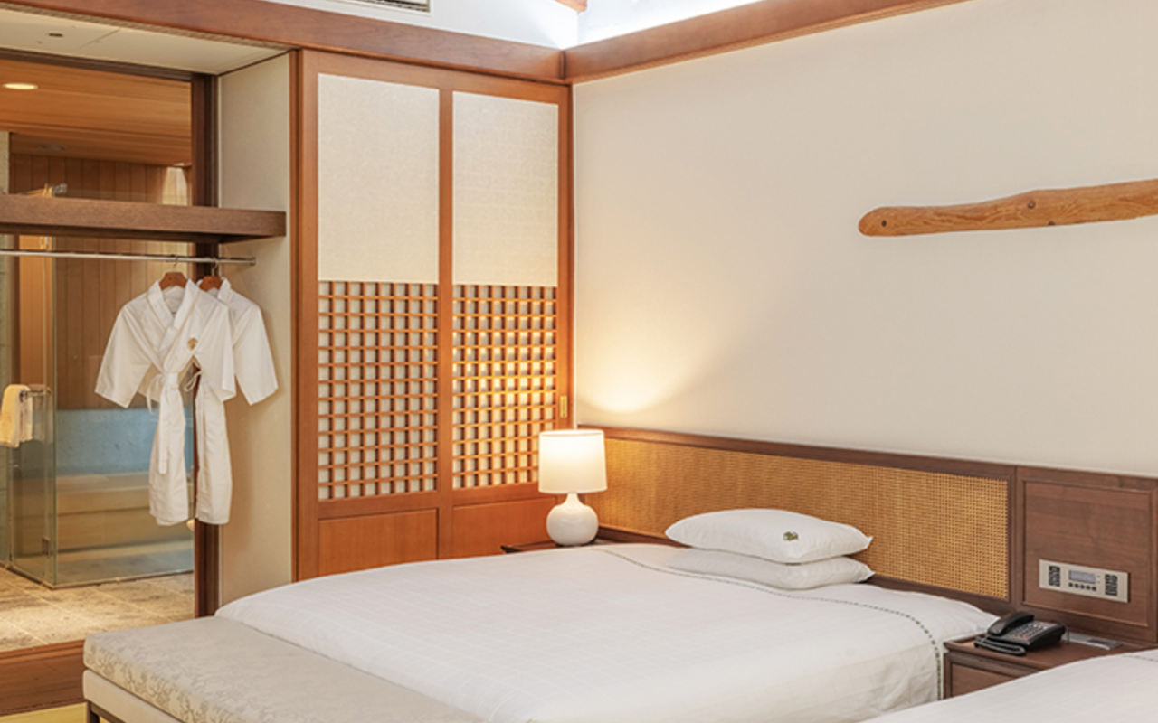 PODO Hotel Jeju指定客室と浴室の実景