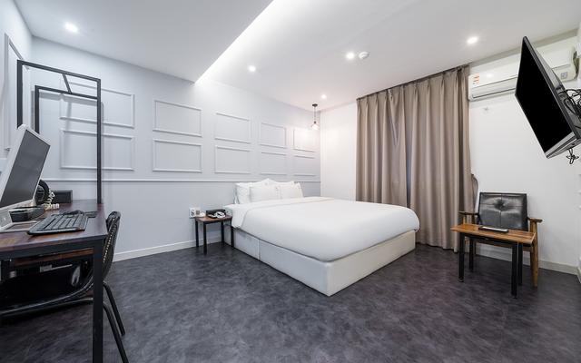 부산 화명동 그레이호텔