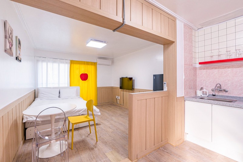 room detail thumbnail 0