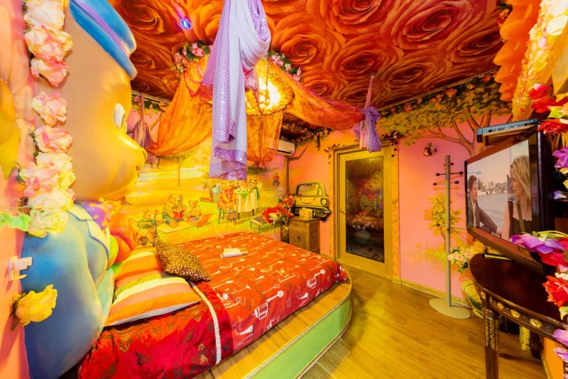 room detail thumbnail 1