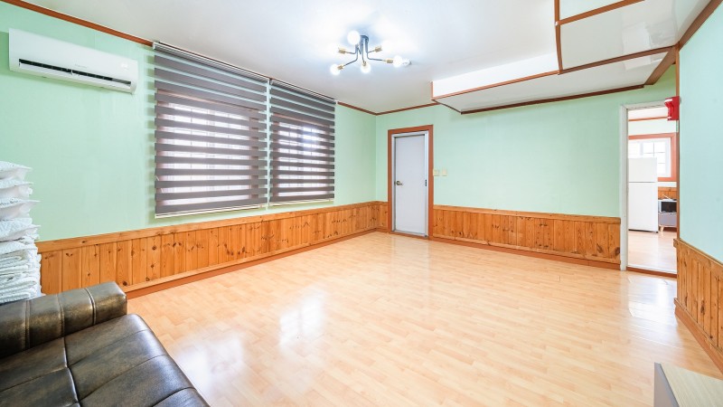 https://yaimg.yanolja.com/v5/2023/07/22/08/64bb95e71483b0.02256838.jpg