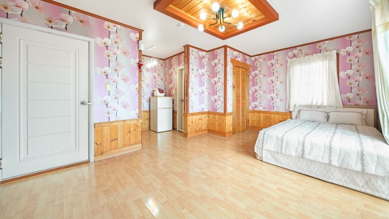 https://yaimg.yanolja.com/v5/2023/07/22/08/64bb95ec589e63.90940955.jpg