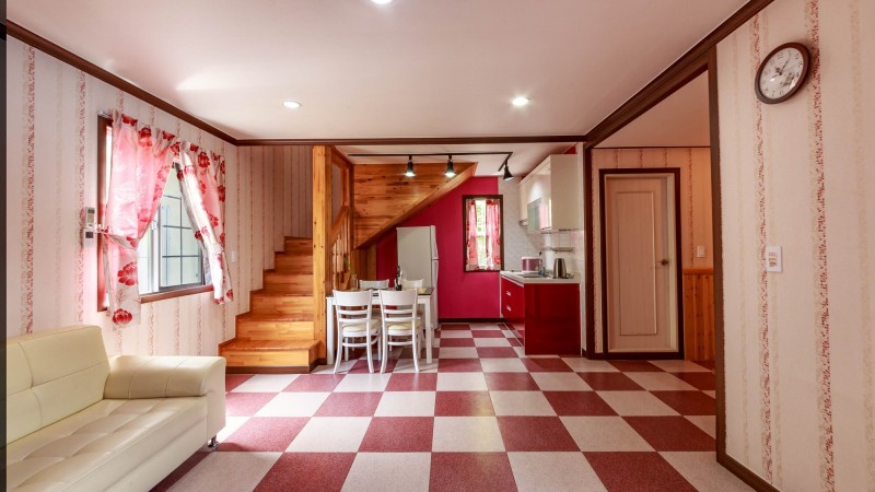 room detail thumbnail 0