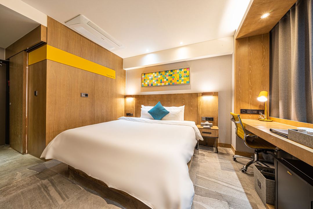 room detail thumbnail 0