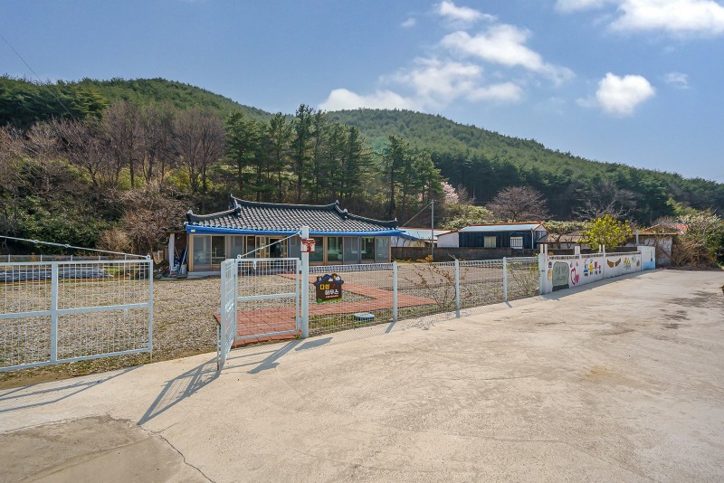 https://yaimg.yanolja.com/v5/2023/08/01/11/64c8e8c119d607.78935155.jpg