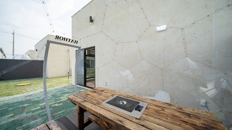 https://yaimg.yanolja.com/v5/2023/08/07/15/64d10962daea37.68582461.jpg