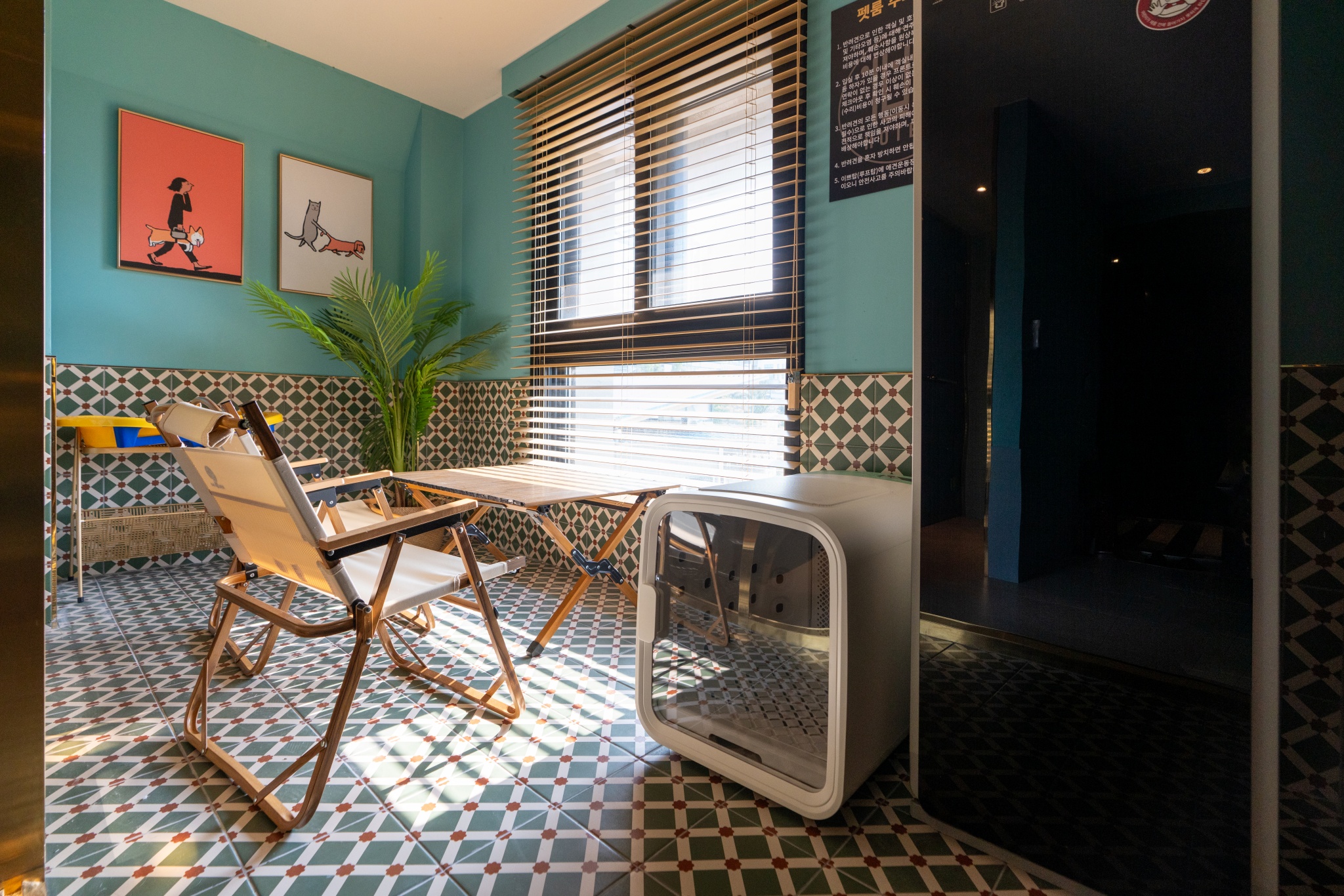 room detail thumbnail 0