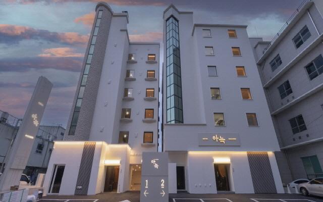 아늑호텔 대전 유성 1호점