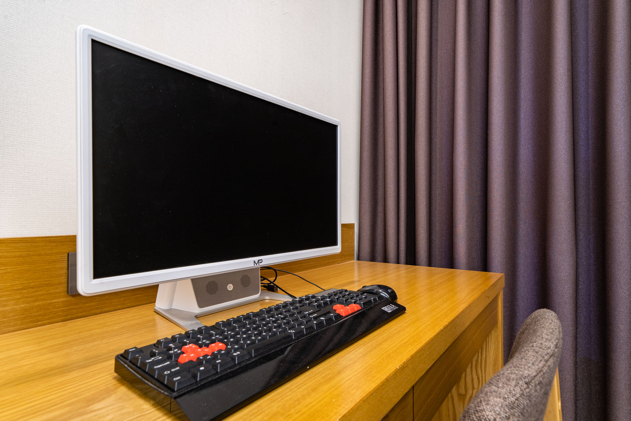 room detail thumbnail 2