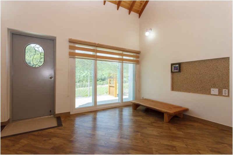 https://yaimg.yanolja.com/v5/2023/08/29/12/64ede4d133d084.52342705.jpg