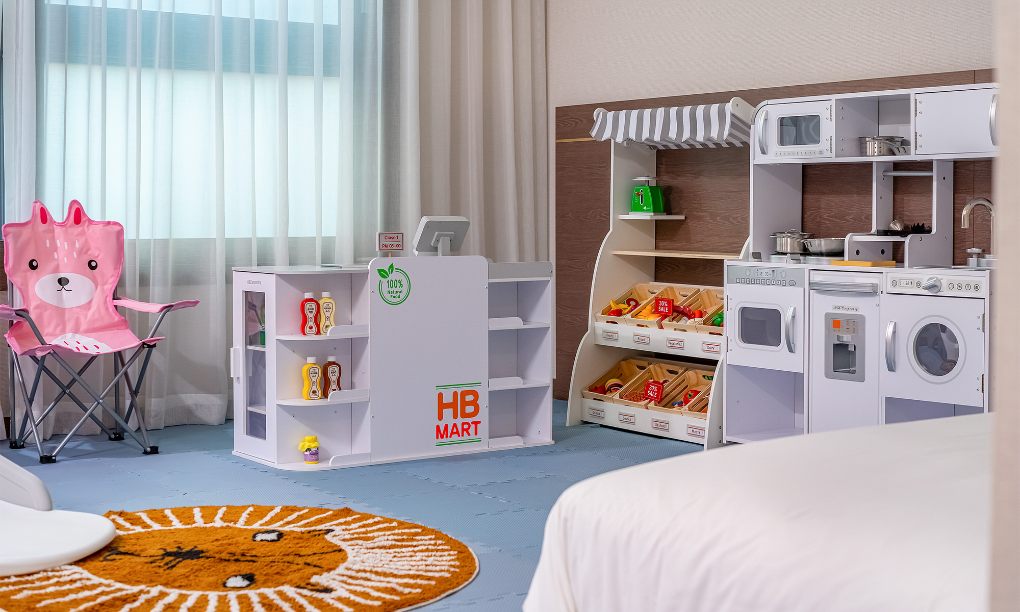 room detail thumbnail 2