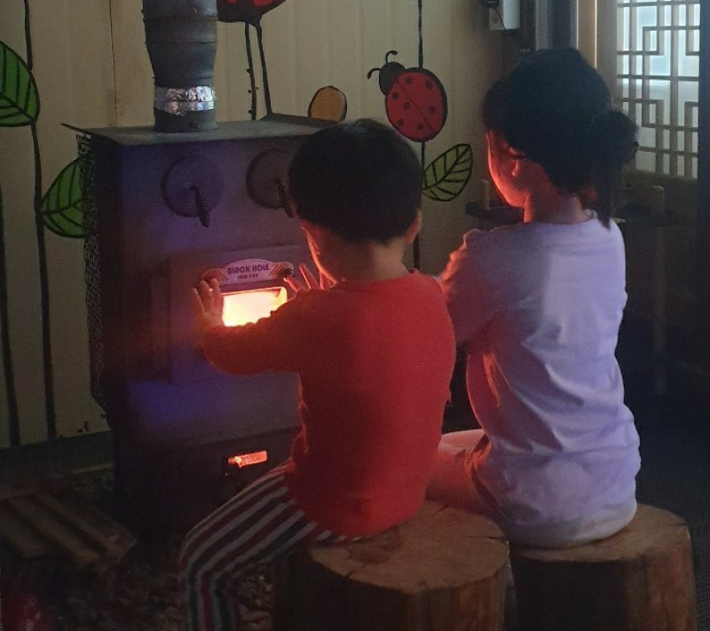 room detail thumbnail 2