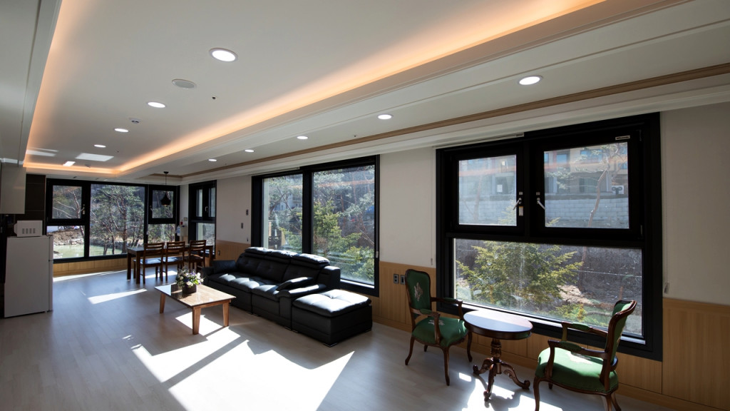 디럭스(사우나 2인 무료제공) 사우나 2인 무료제공