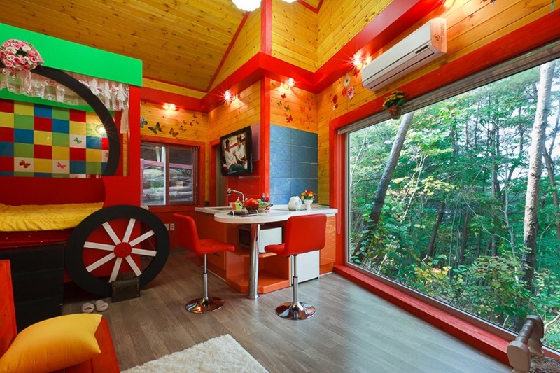 room detail thumbnail 0