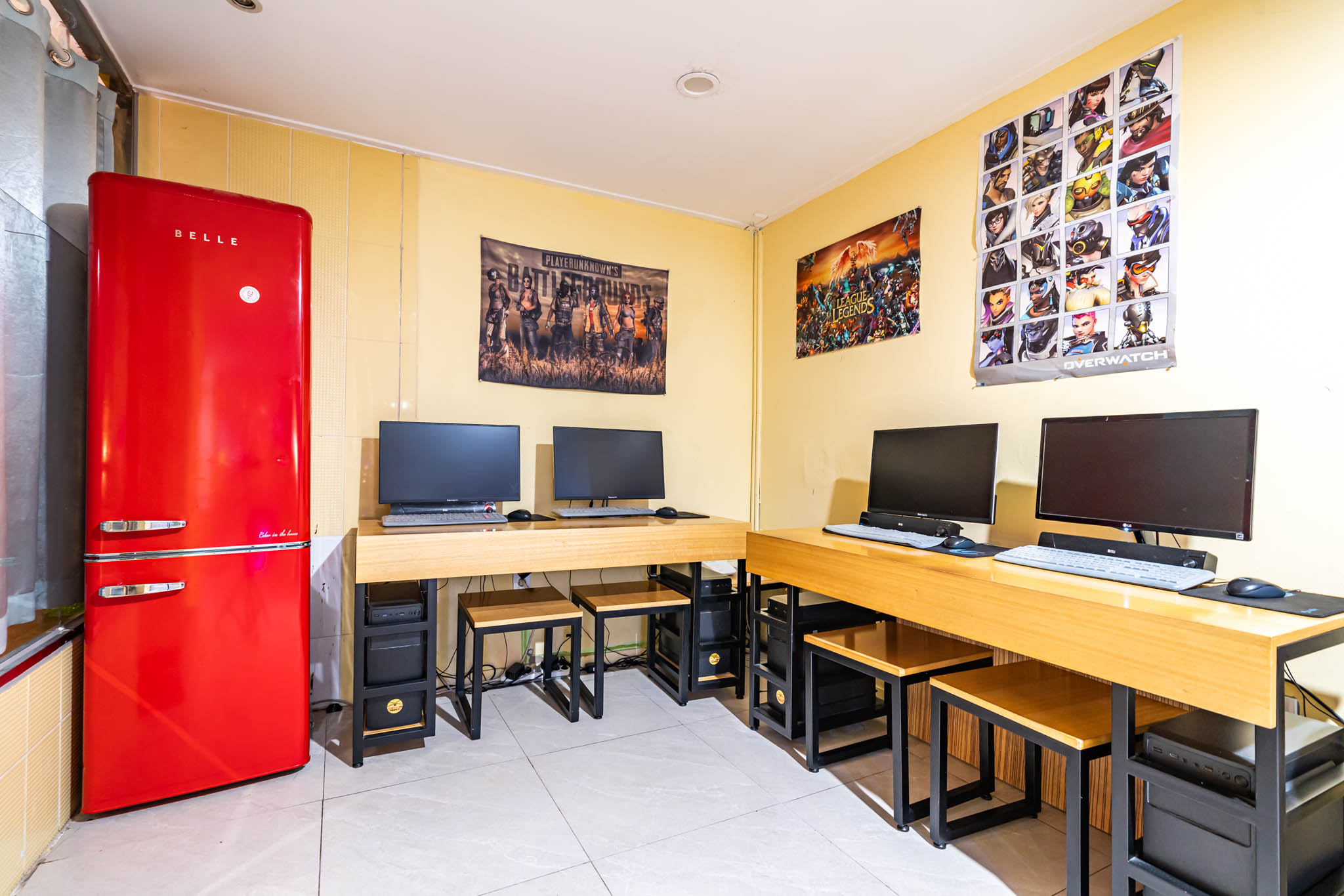 room detail thumbnail 2