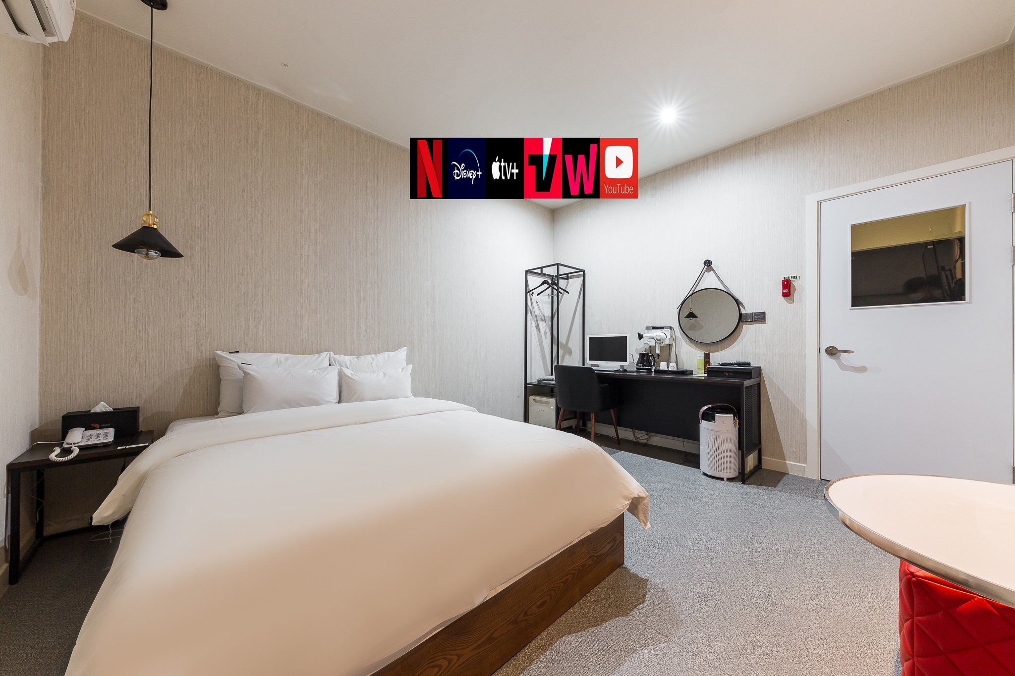 room detail thumbnail 0