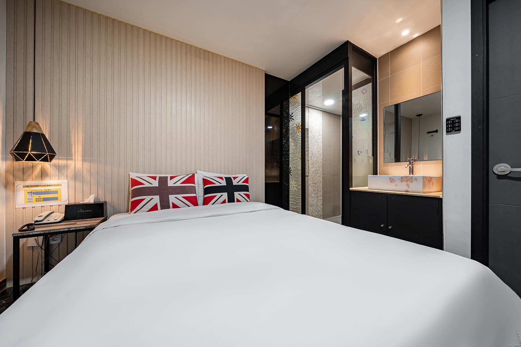 오늘의 랜덤특가(넷플릭스, 디즈니플러스, 왓챠, 티빙, 오버워치, 서든)