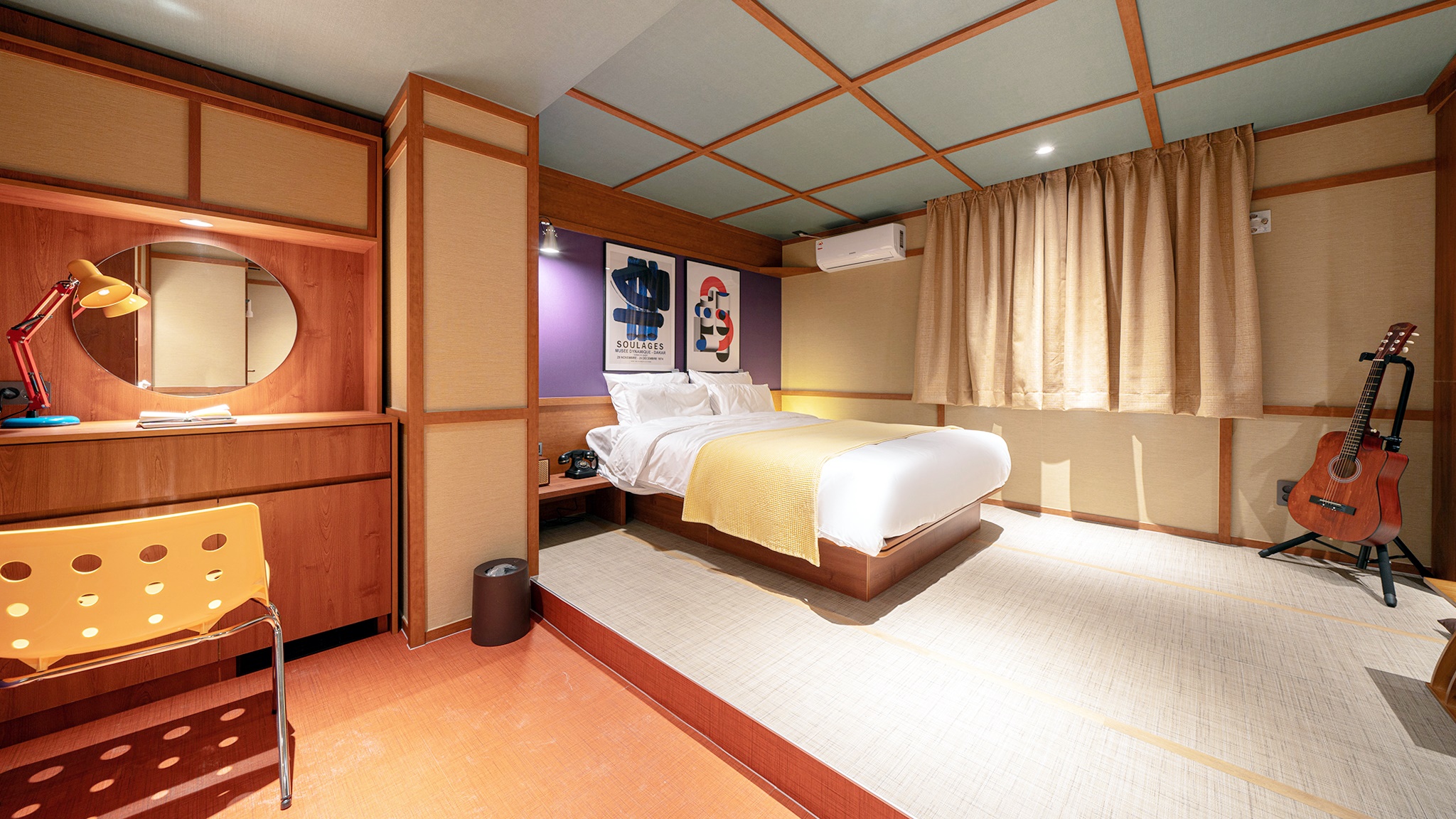 room detail thumbnail 1