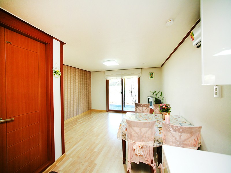 https://yaimg.yanolja.com/v5/2023/12/11/10/6576e582e0d313.00916400.JPG