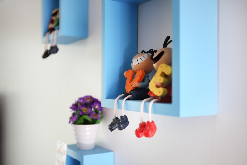 room detail thumbnail 2