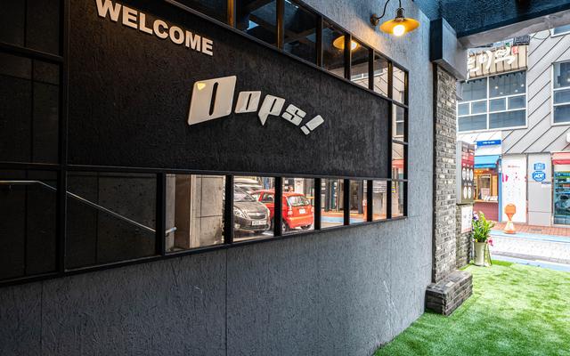 부산 수영 OOPS 호텔