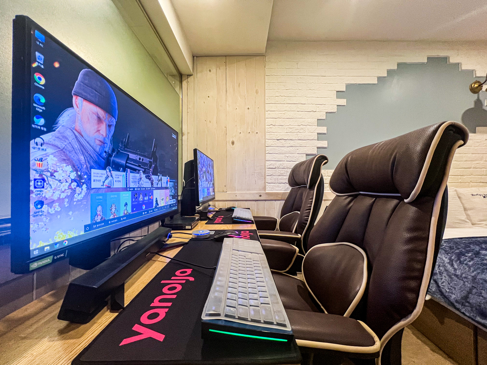 room detail thumbnail 1