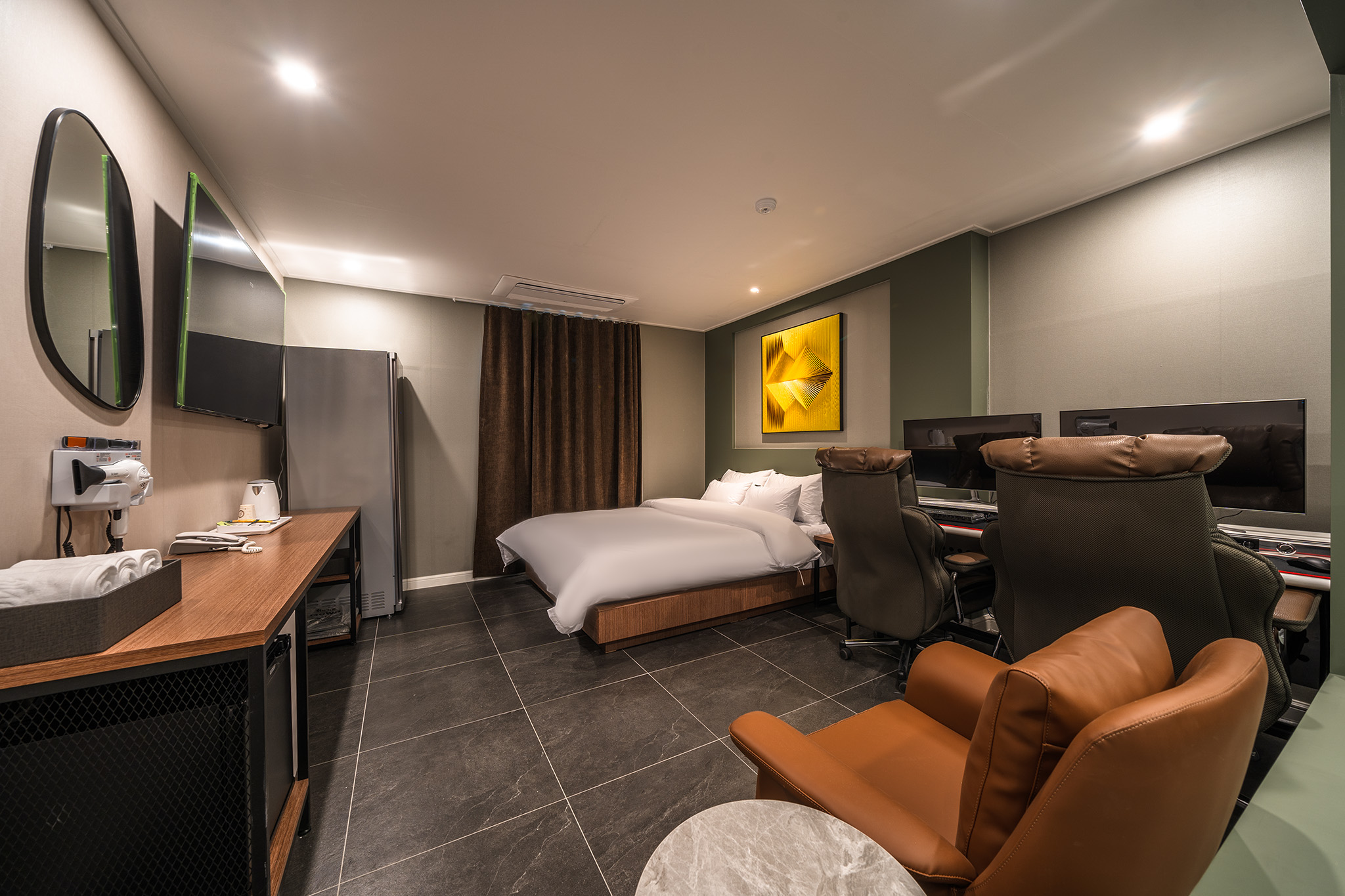 room detail thumbnail 0