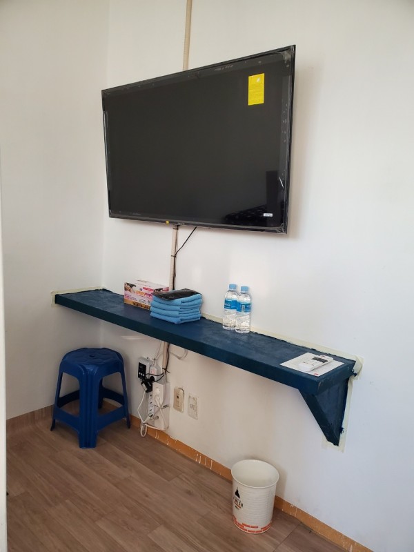 room detail thumbnail 1