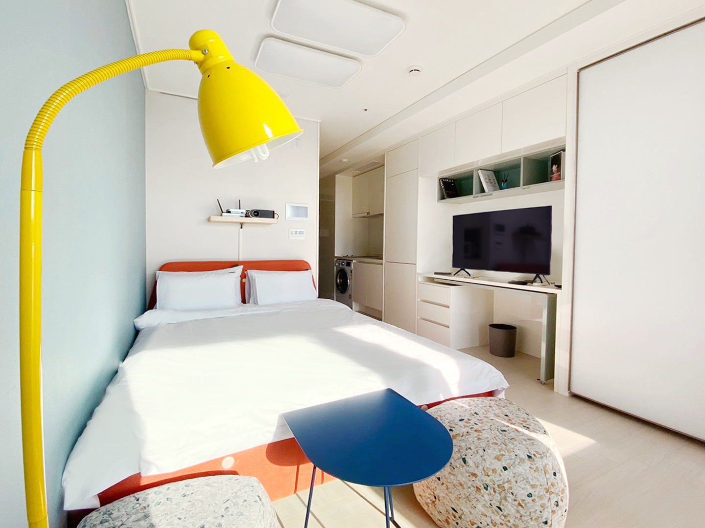 room detail thumbnail 1