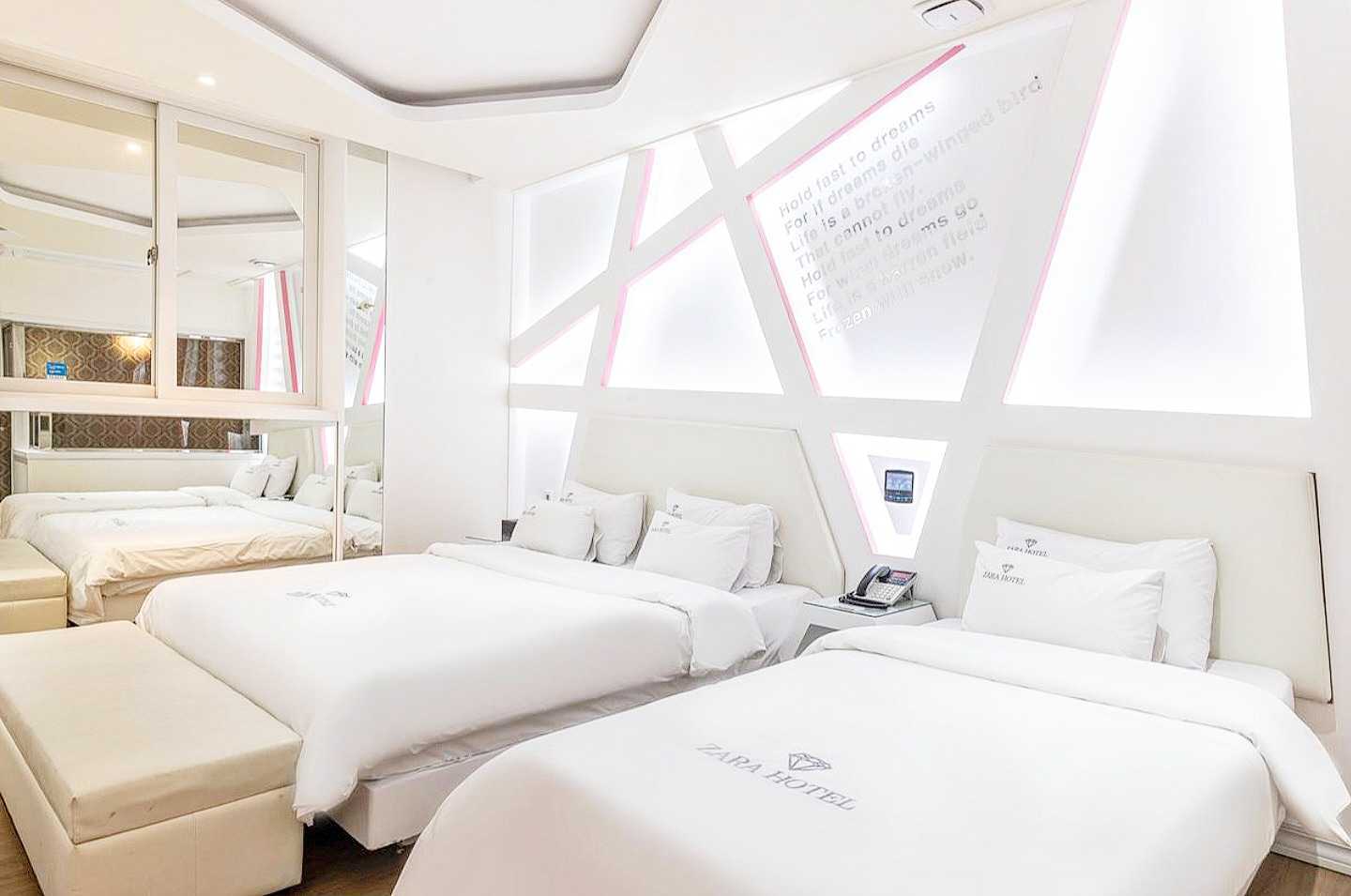목포 ZARA HOTEL 목포평화광장점 객실