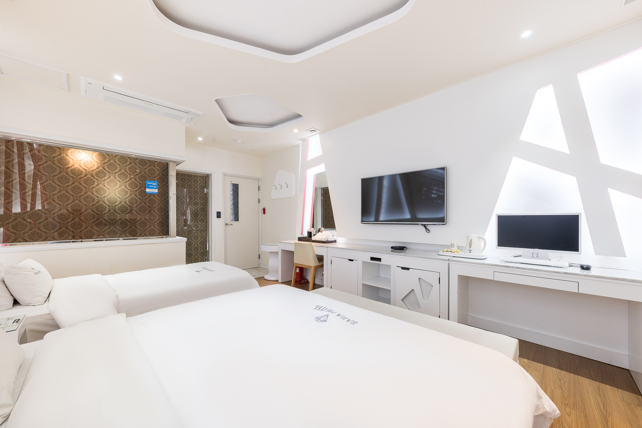 목포 ZARA HOTEL 목포평화광장점 객실