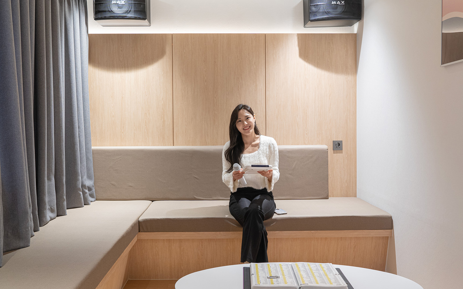 room detail thumbnail 0